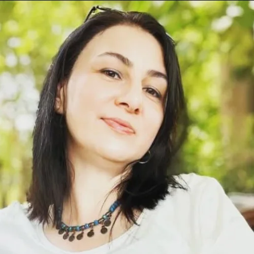 Gülhan Ş.