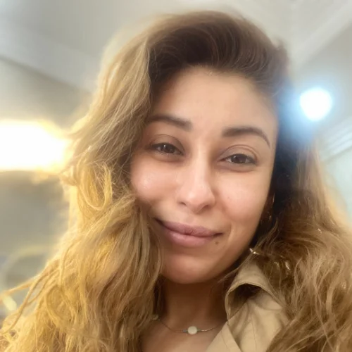 Zeynep Ş.-