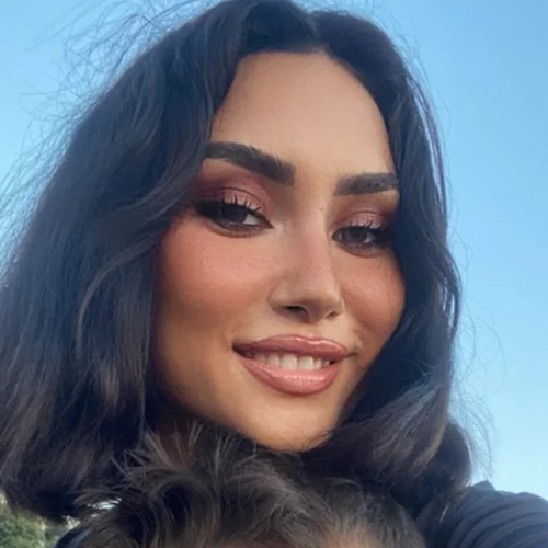 İrem Ö.-