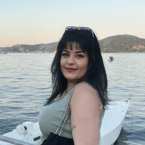 Ayşe S.-