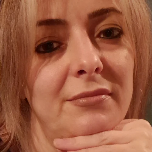 Özlem T.-