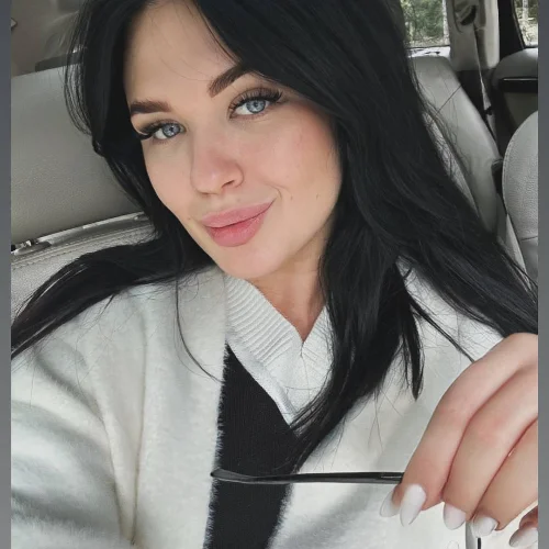 Ksenııa S.-