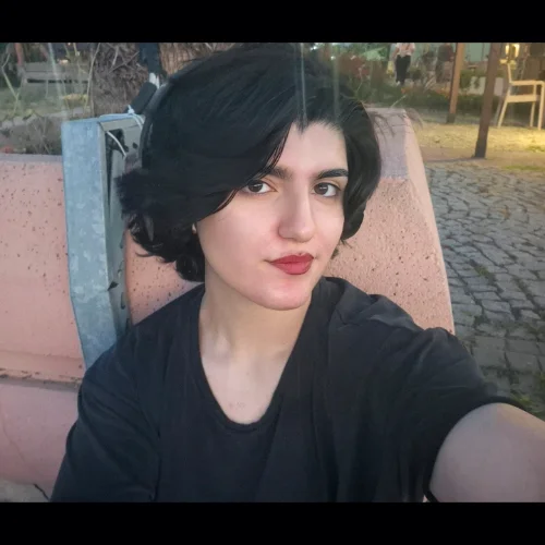 Elif Y.