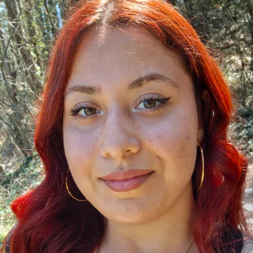 Açelya C.-