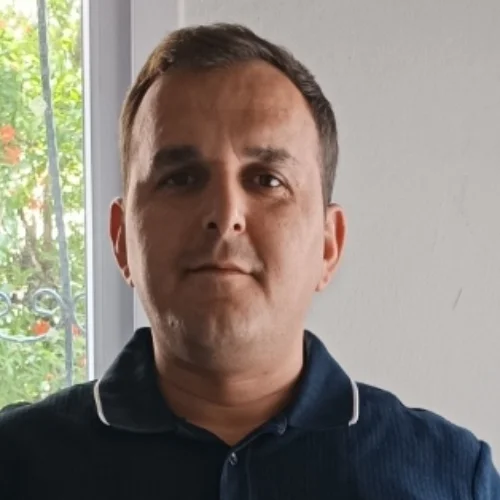 Erkan S.-