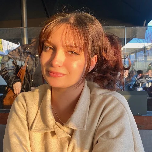 Aslıhan P.