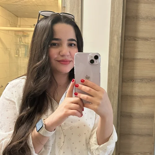 Özge K.-