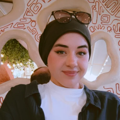 Zehra D.