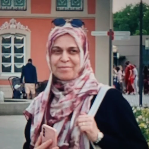 Nuray S.