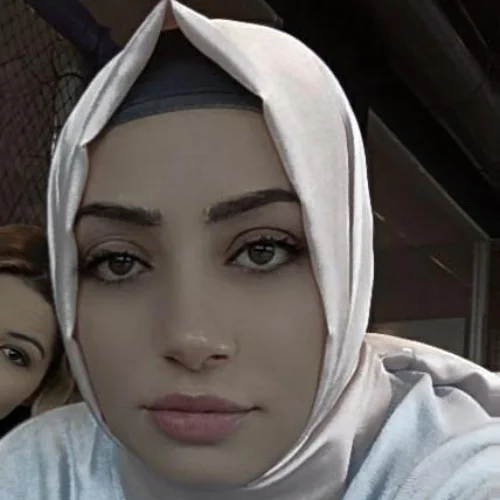 Özlem B.