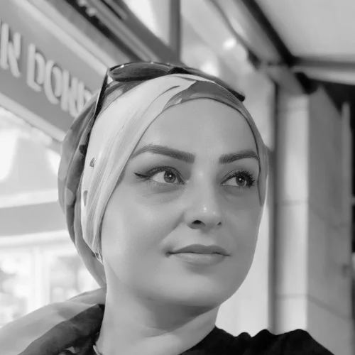 Özlem K.-