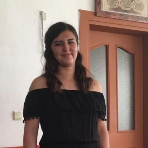 Derya Y.