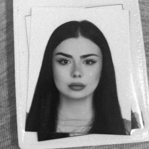 Öykü Ö.-