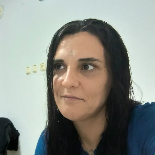 Ela İ.-