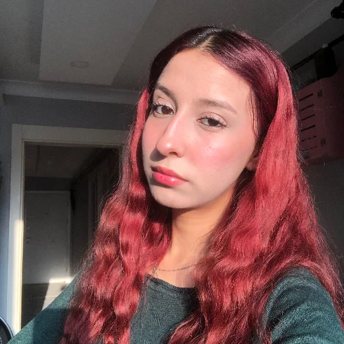 Aleyna H.-