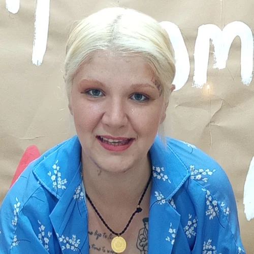 Ezgi Ö.-