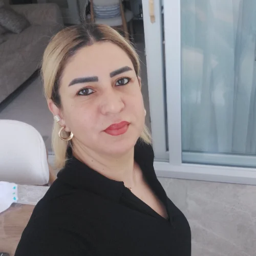 Özlem T.