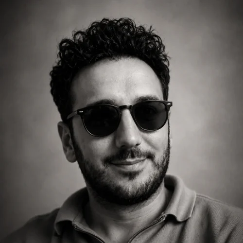 Yunus F.