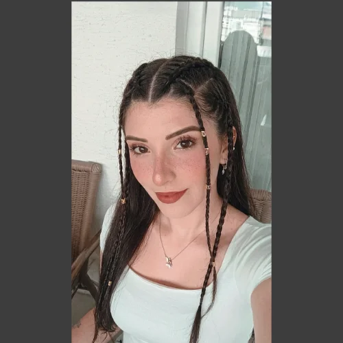 Büşranur Y.