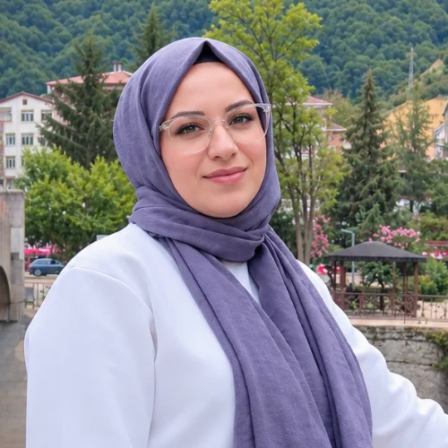 Özlem K.-