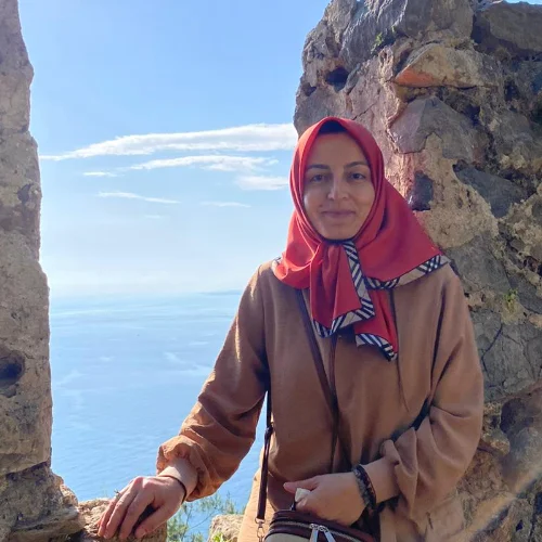 Nurgül G.