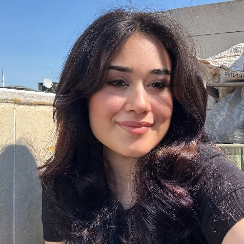 Esra B.