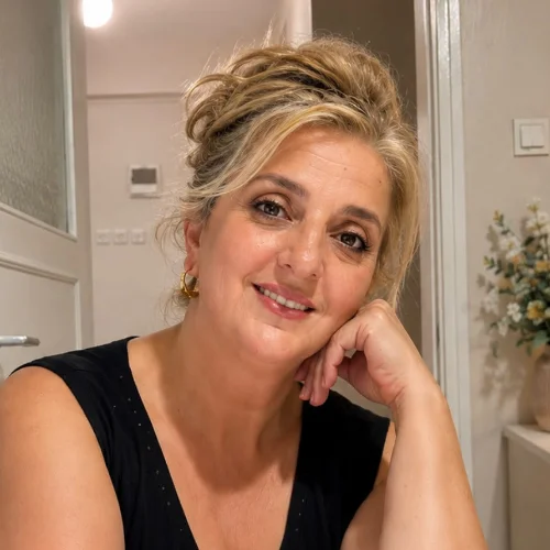 Özlem Ç.