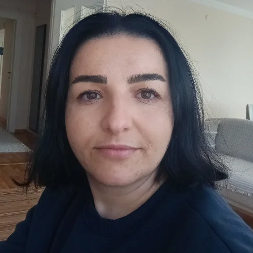 Derya D.