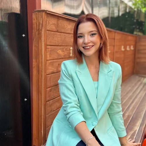 Ayşenur U.-