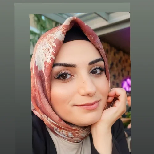 Aslıhan T.