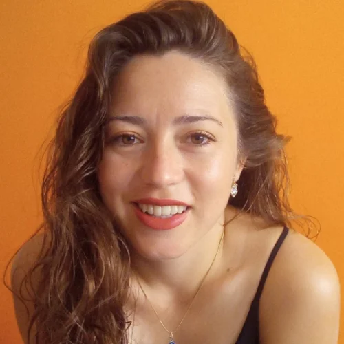 Kübra A.-