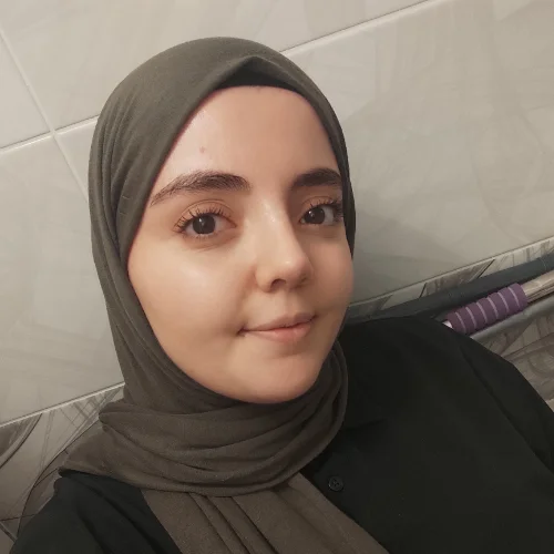 Büşra B-