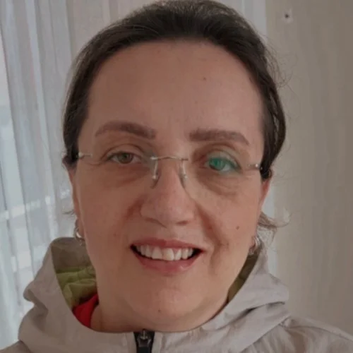 Gülten T.-