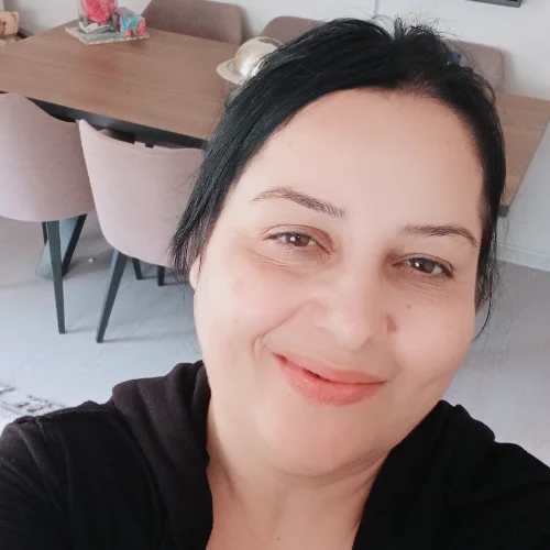 Şazime İ.