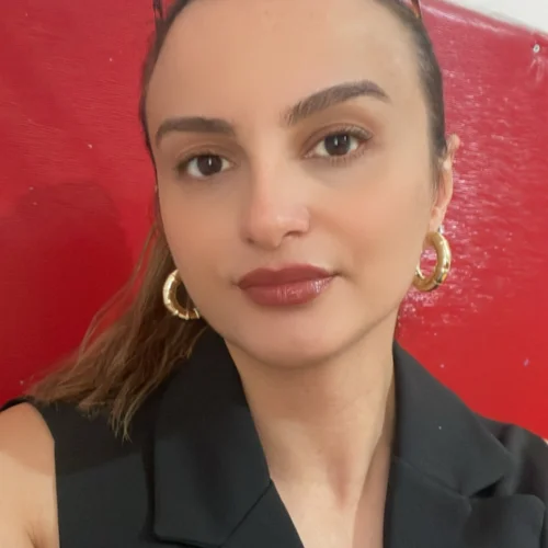 Şennur S.-
