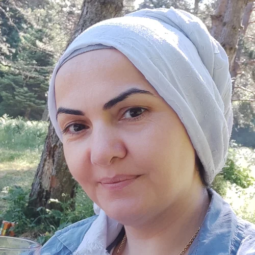 Leyla K.-