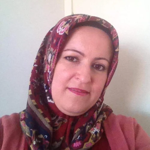 Özlem E.-