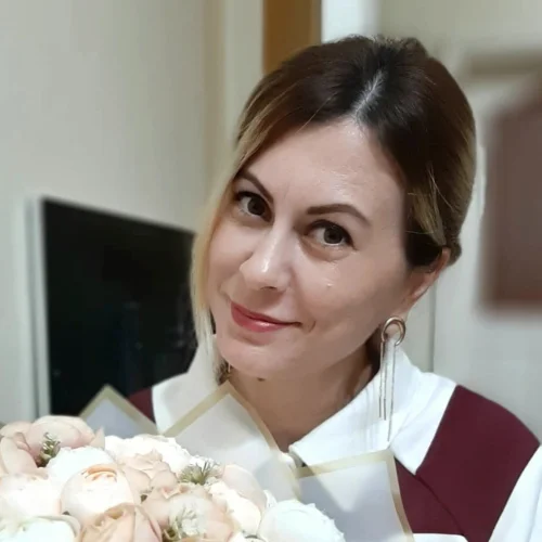 Özlem B.-