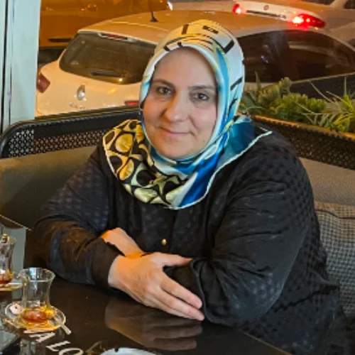 Meryem K.-