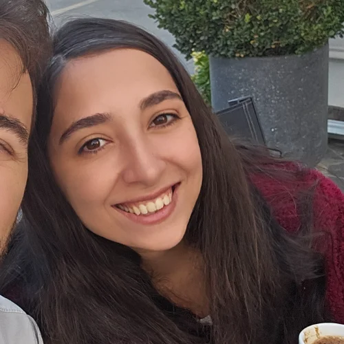 Öznur D.