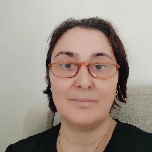 Elif K.