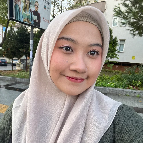 Aisyah Davy Qurrota A-