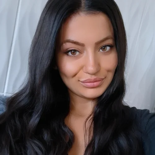 Merve Ç-