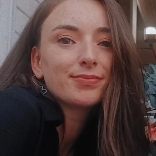 Merve E-